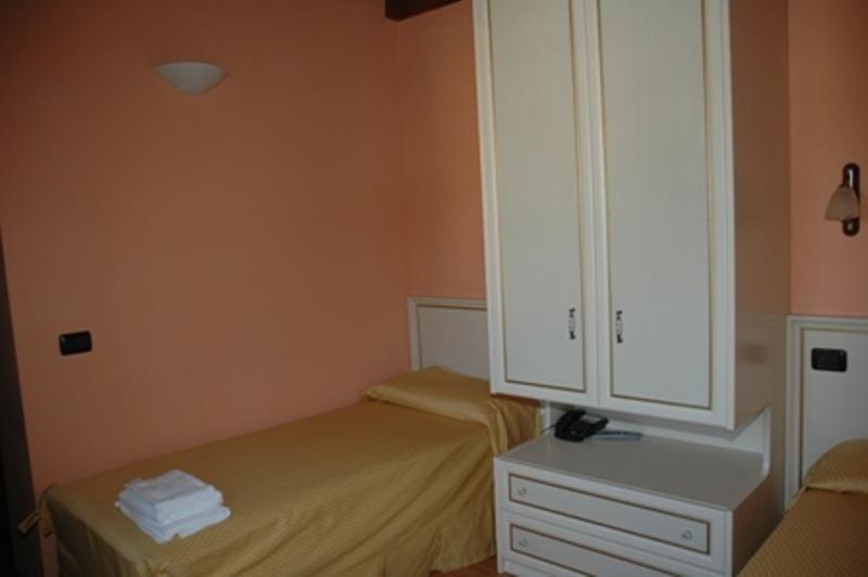 Albergo Montenerone Piobbico Bilik gambar